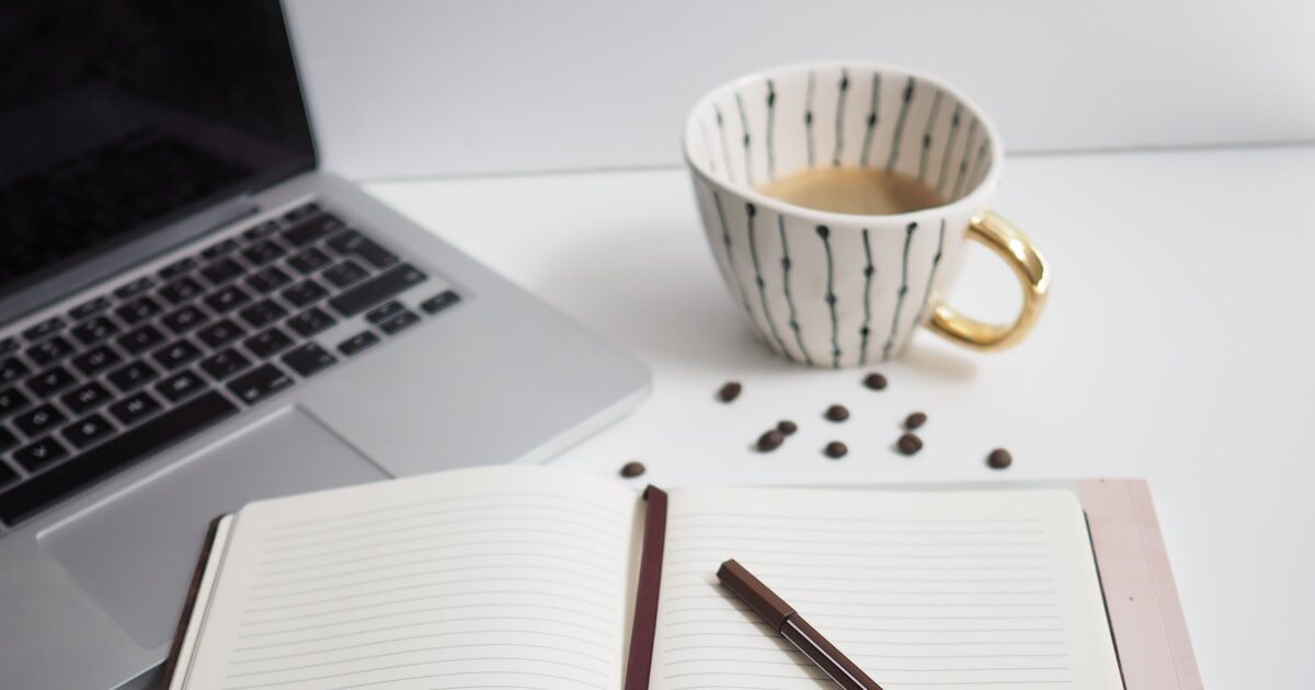Cum scrii un articol de blog optimizat SEO: șablon pas cu pas