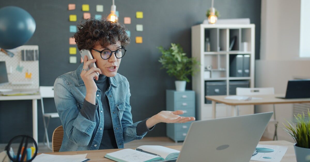 Pagina de contact: 9 elemente care aduc mai multe cereri