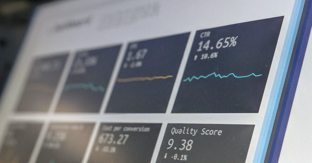 Ce înseamnă uptime 99,9% și de ce contează pentru site-ul tău